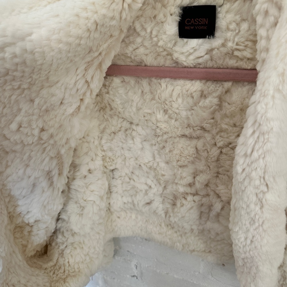 Women's Cream Teddy Jacket - Picture 5 of 8